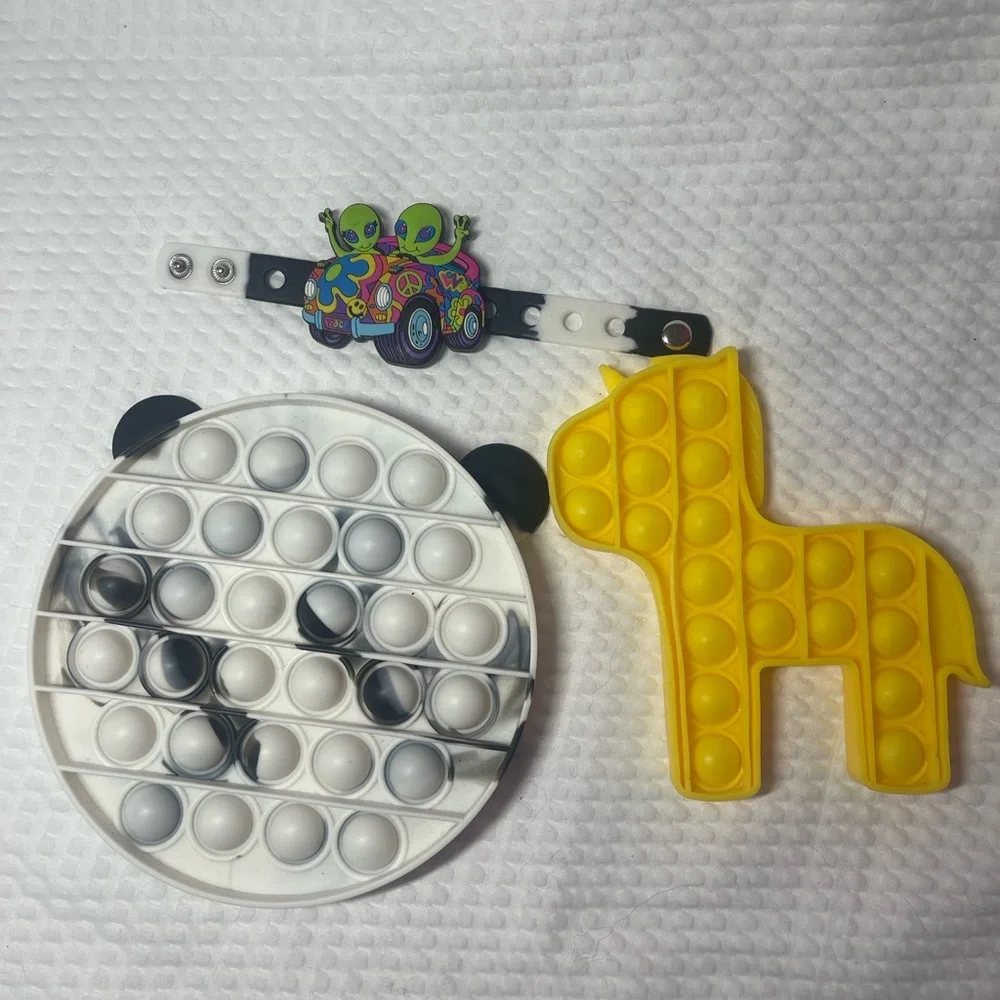 Lisa Frank Alien Jibbitz Wristband + Pop It Fidget Toys Lot Panda Horse